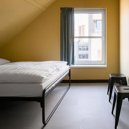 Cooldocks Hostel *